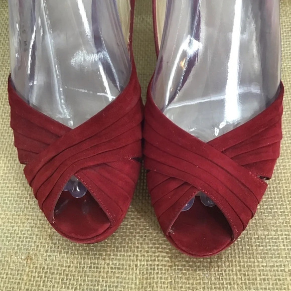 Stuart Weizmann Women’s Red Suede Leather Party Platform Sling Heels Size 7.5 - Picture 4 of 11